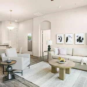 Apartment Landing At The Briarly - 1 Bedroom In Westside *