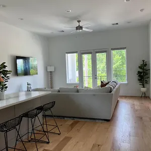 Vacation Hideaway * Houston