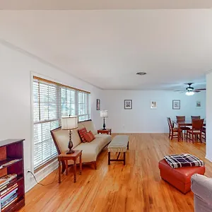 Briarbend Beauty Houston