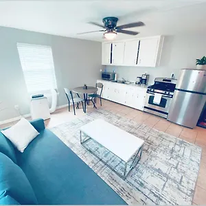 Hidden Gem- Free Parking 15 Min To Dt Pensión Houston