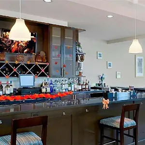 Kozy North Hotel
