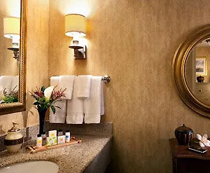 Hotel Renaissance Greenway Plaza