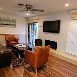 Apartment Galleria Area Condo, 2 Bedrooms 2 Story - Ocee *